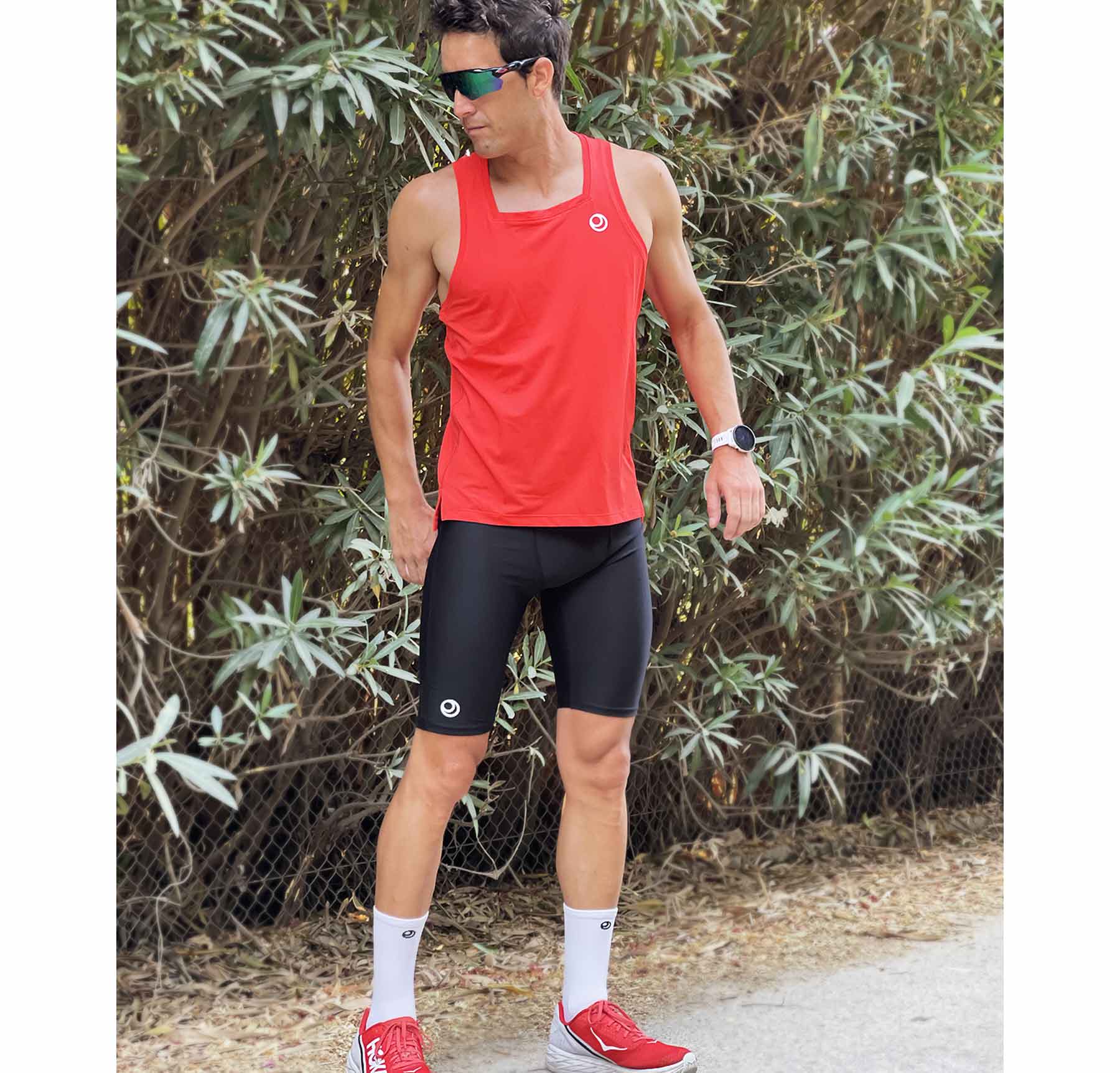 The YUHIRO Running Tank Top + BLACK-SHEEP + RAGEN PRO:X Socks Bundle