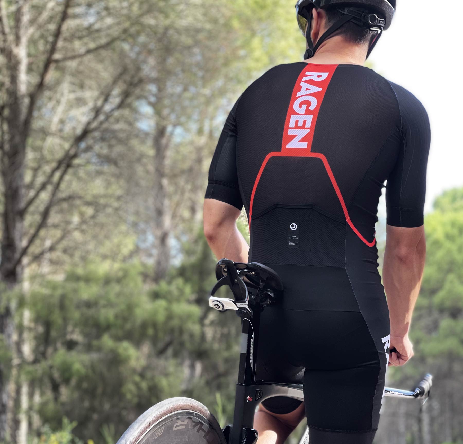 The YUHIRO EVO (II) + FAST-TRACK Aero Socks + MARSX Triathlon Bundle