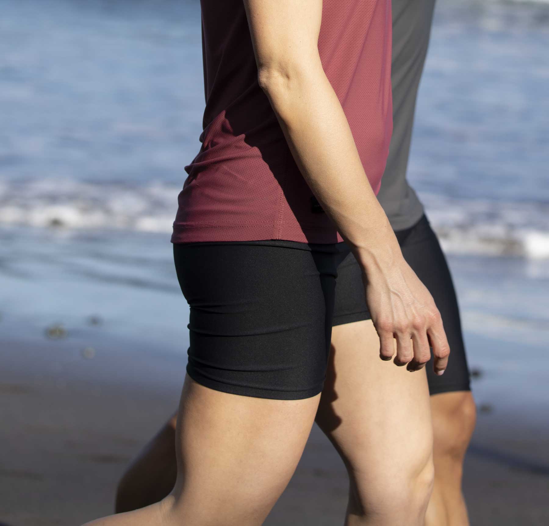 WOMEN'S PEAK MISSION TIGHT - BLK BLACK | Performance Running Outfitters